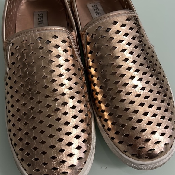 Steve Madden - Picture 6 of 9